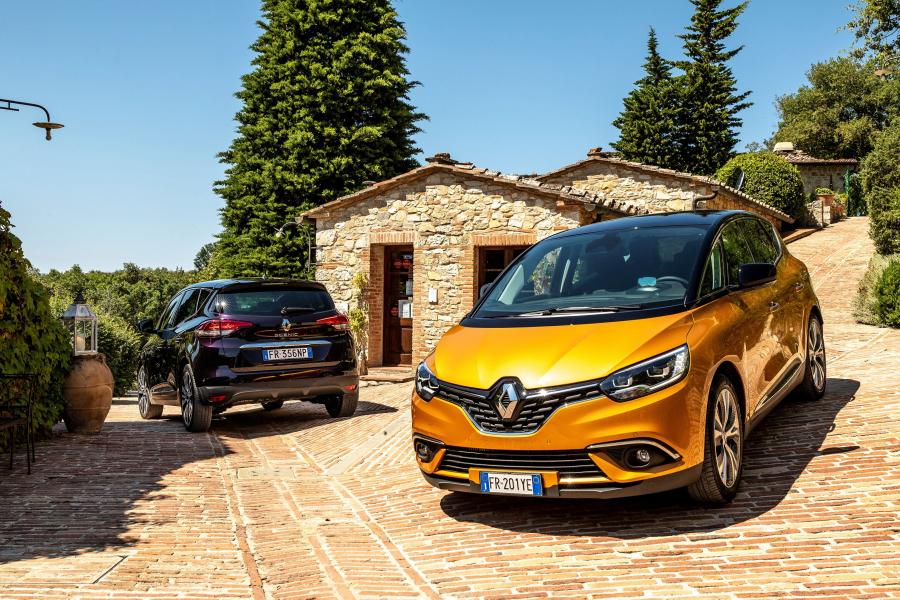  Renault Scenic Initiale Paris (J9) 2017 года  (WW) (фото 8 из 30)